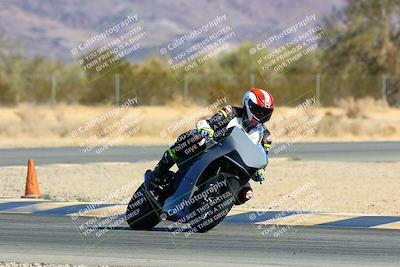 media/Jan-09-2022-SoCal Trackdays (Sun) [[2b1fec8404]]/Turn 6 (1035am)/